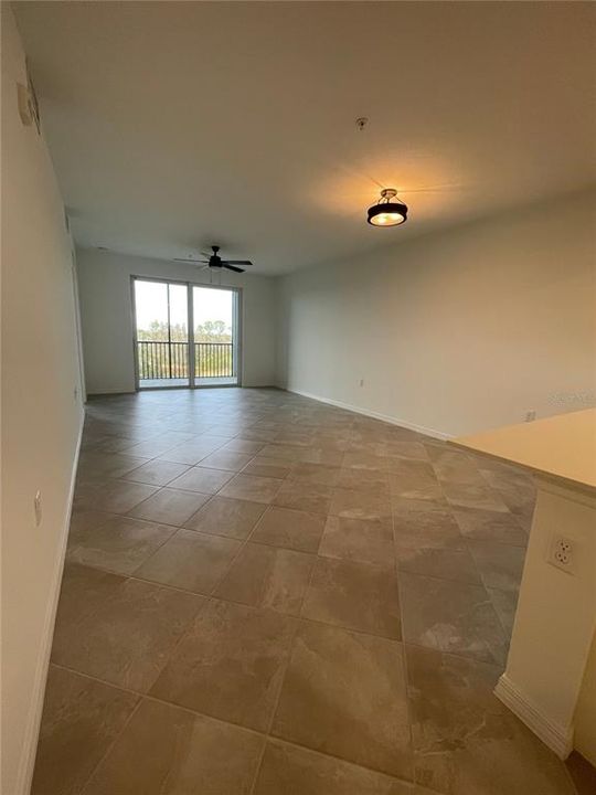 В аренду: $1,600 (2 спален, 2 ванн, 1120 Квадратных фут)