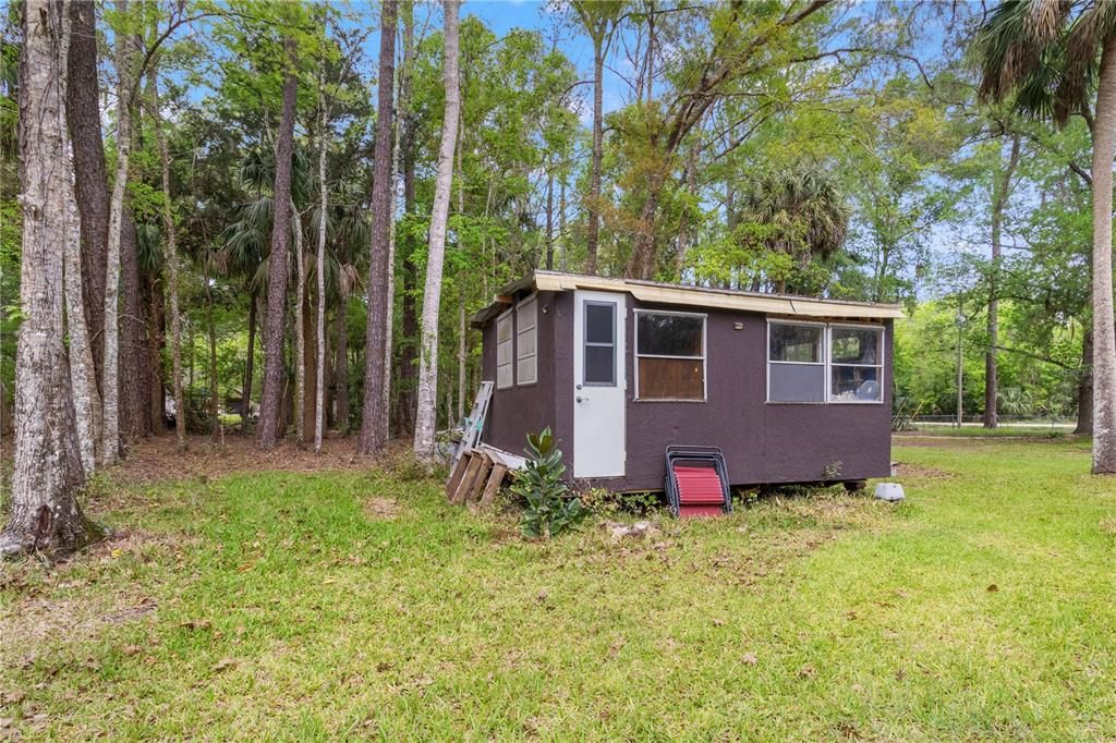 На продажу: $173,800 (2 спален, 1 ванн, 784 Квадратных фут)