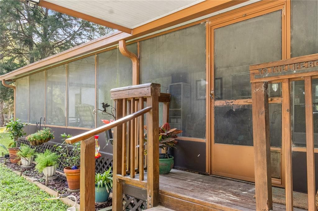 На продажу: $173,800 (2 спален, 1 ванн, 784 Квадратных фут)