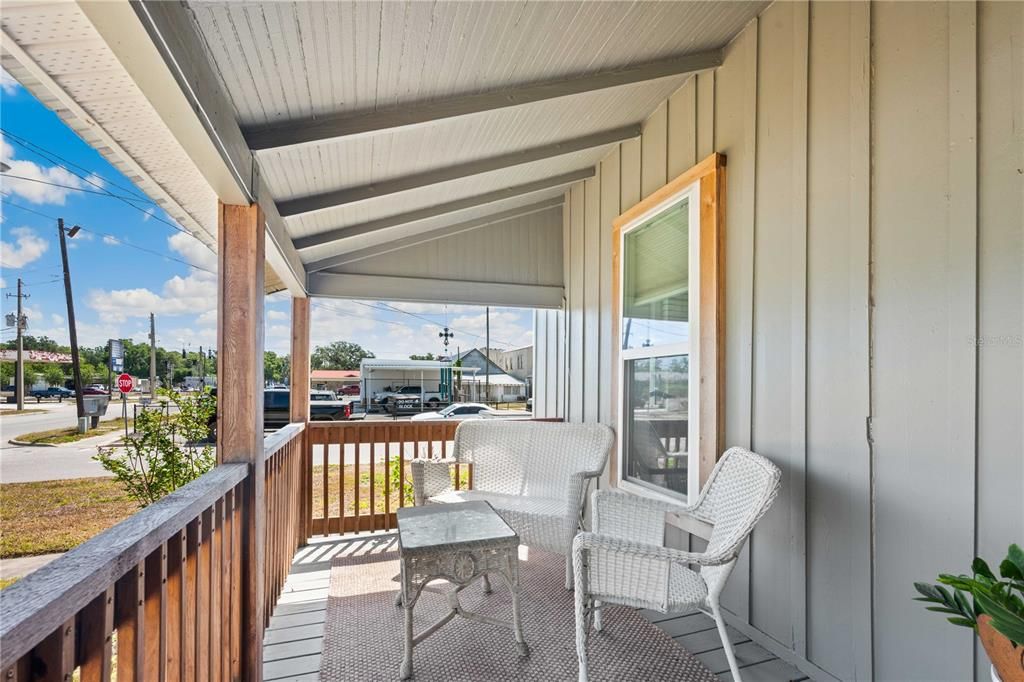 For Sale: $299,000 (3 beds, 2 baths, 1464 Square Feet)