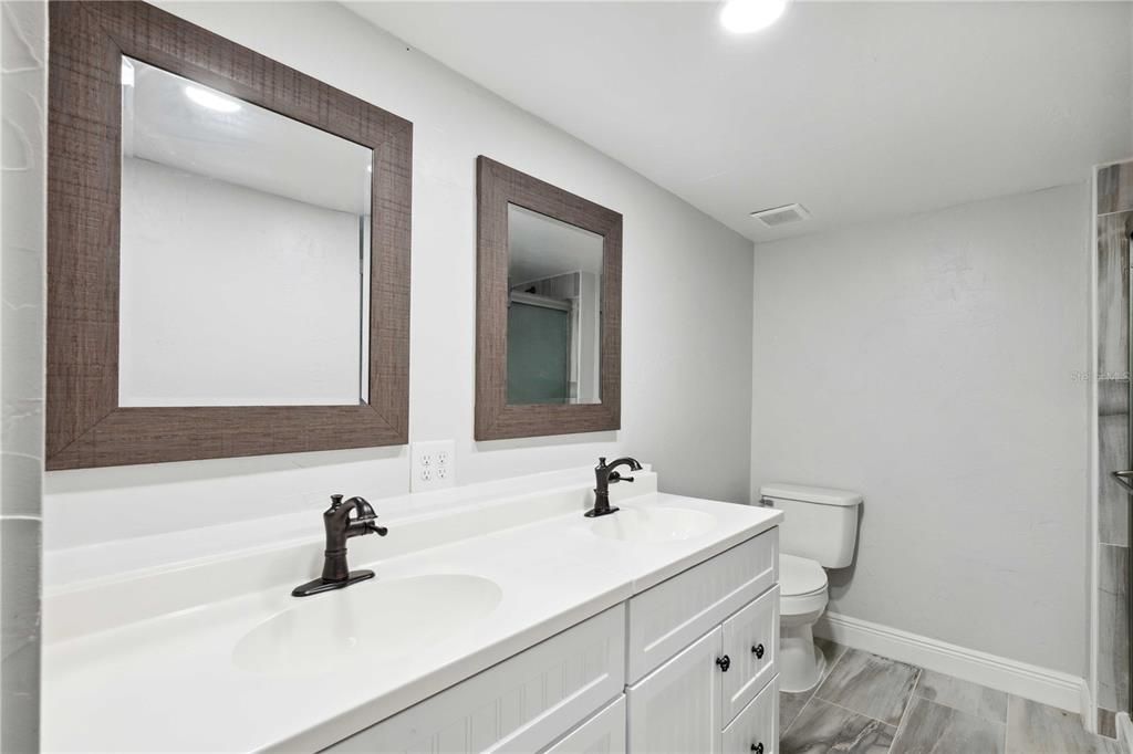 For Sale: $299,000 (3 beds, 2 baths, 1464 Square Feet)