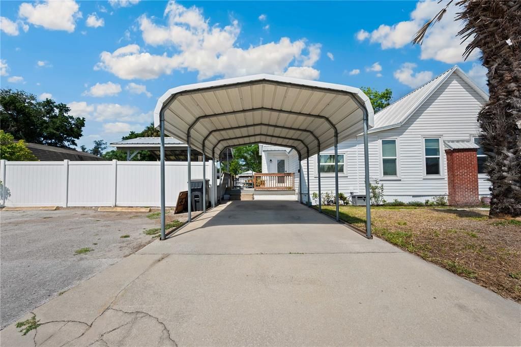 For Sale: $299,000 (3 beds, 2 baths, 1464 Square Feet)