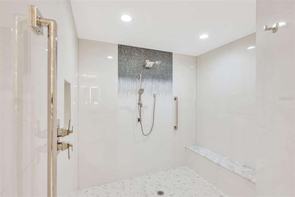 На продажу: $2,995,000 (3 спален, 3 ванн, 3514 Квадратных фут)