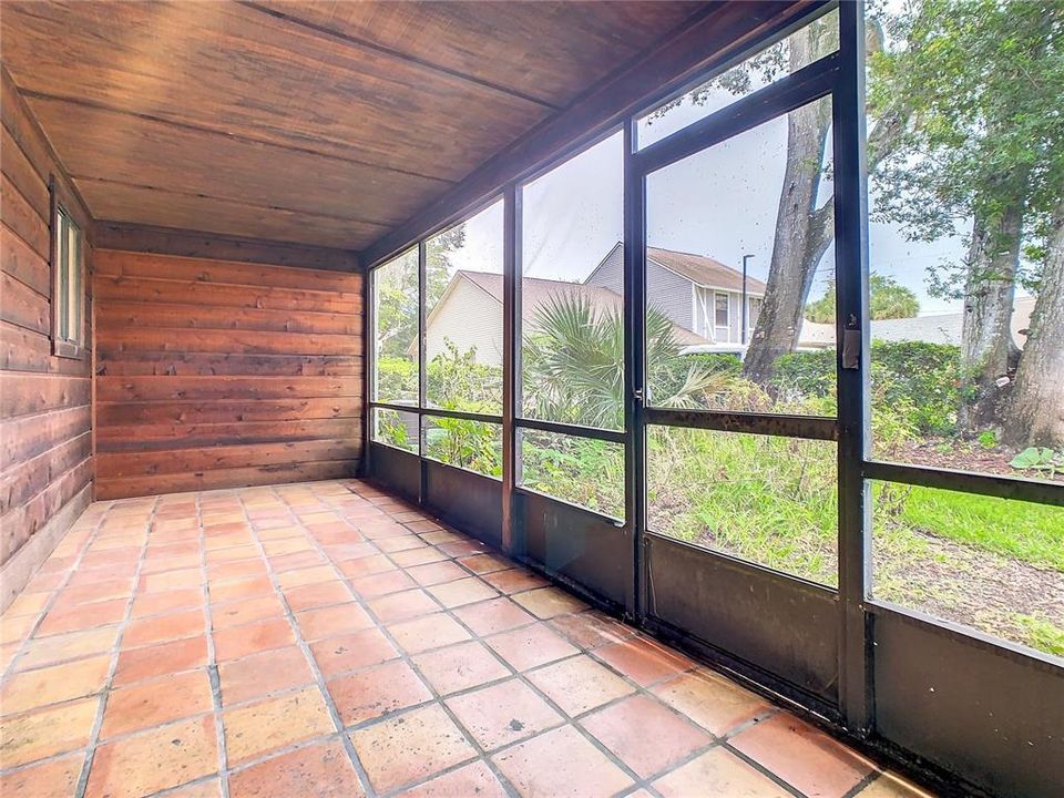 En Venta: $200,000 (2 camas, 2 baños, 1008 Pies cuadrados)