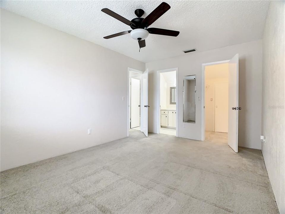 En Venta: $200,000 (2 camas, 2 baños, 1008 Pies cuadrados)