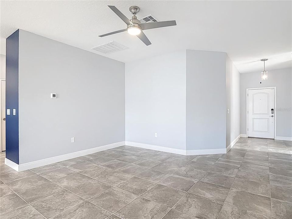 En Venta: $398,900 (3 camas, 2 baños, 1626 Pies cuadrados)