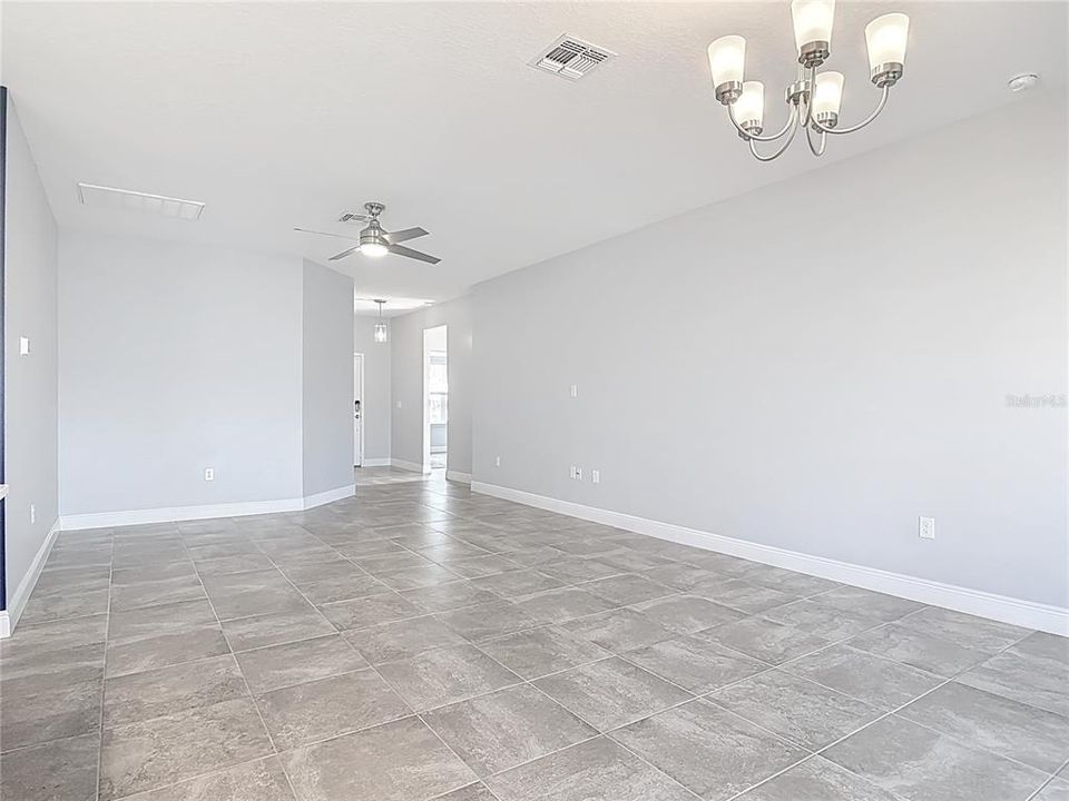 En Venta: $398,900 (3 camas, 2 baños, 1626 Pies cuadrados)