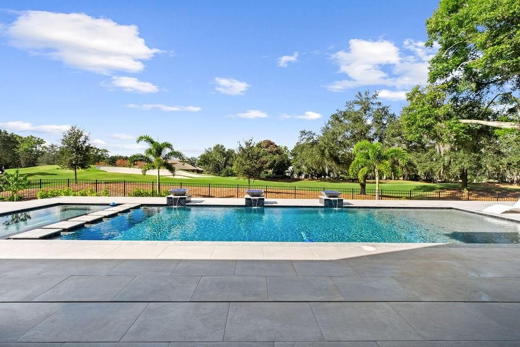 For Sale: $7,250,000 (5 beds, 6 baths, 7099 Square Feet)