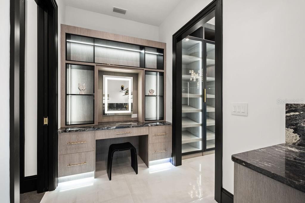 For Sale: $7,250,000 (5 beds, 6 baths, 7099 Square Feet)
