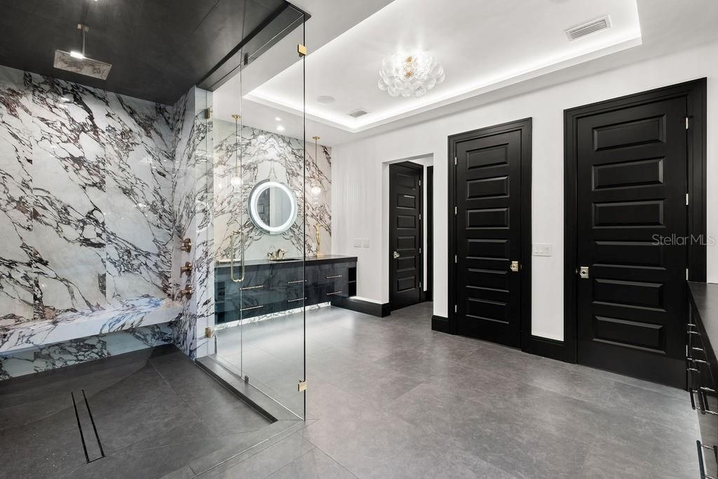 For Sale: $7,250,000 (5 beds, 6 baths, 7099 Square Feet)