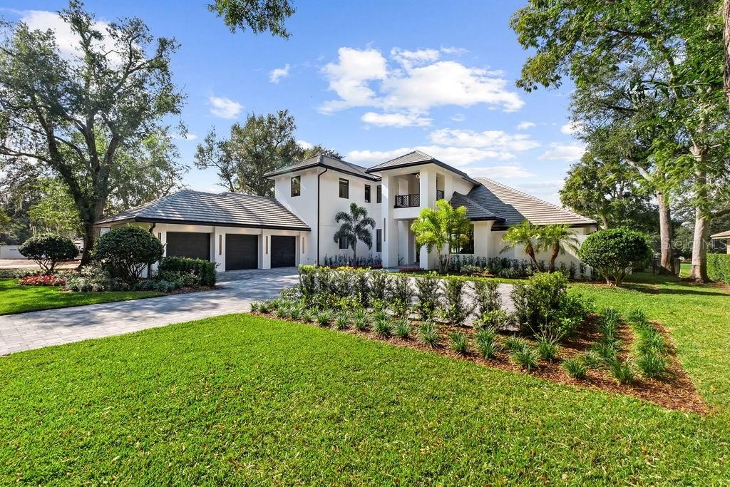 For Sale: $7,250,000 (5 beds, 6 baths, 7099 Square Feet)