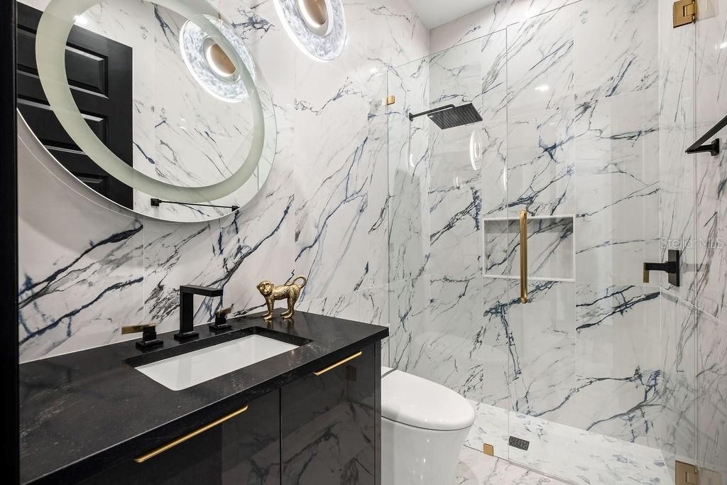 For Sale: $7,250,000 (5 beds, 6 baths, 7099 Square Feet)