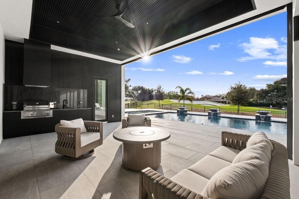 For Sale: $7,250,000 (5 beds, 6 baths, 7099 Square Feet)