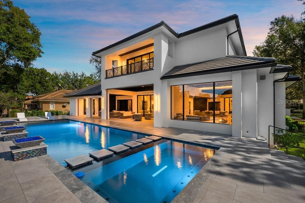 For Sale: $7,250,000 (5 beds, 6 baths, 7099 Square Feet)