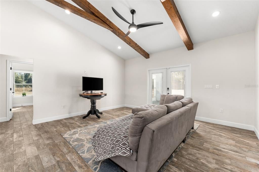 For Sale: $610,000 (4 beds, 2 baths, 2156 Square Feet)