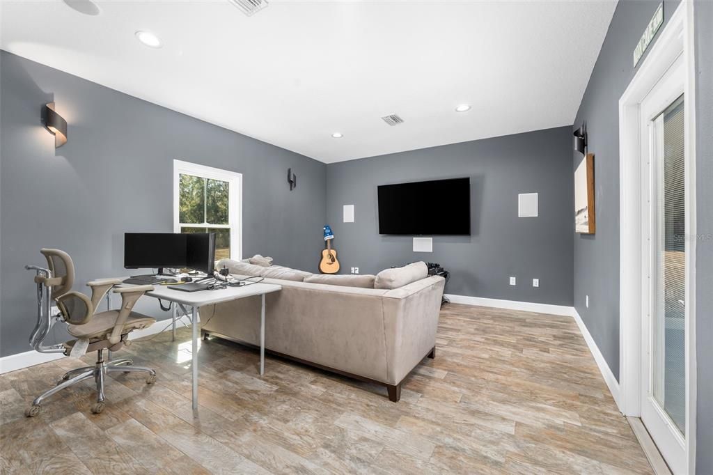 For Sale: $610,000 (4 beds, 2 baths, 2156 Square Feet)