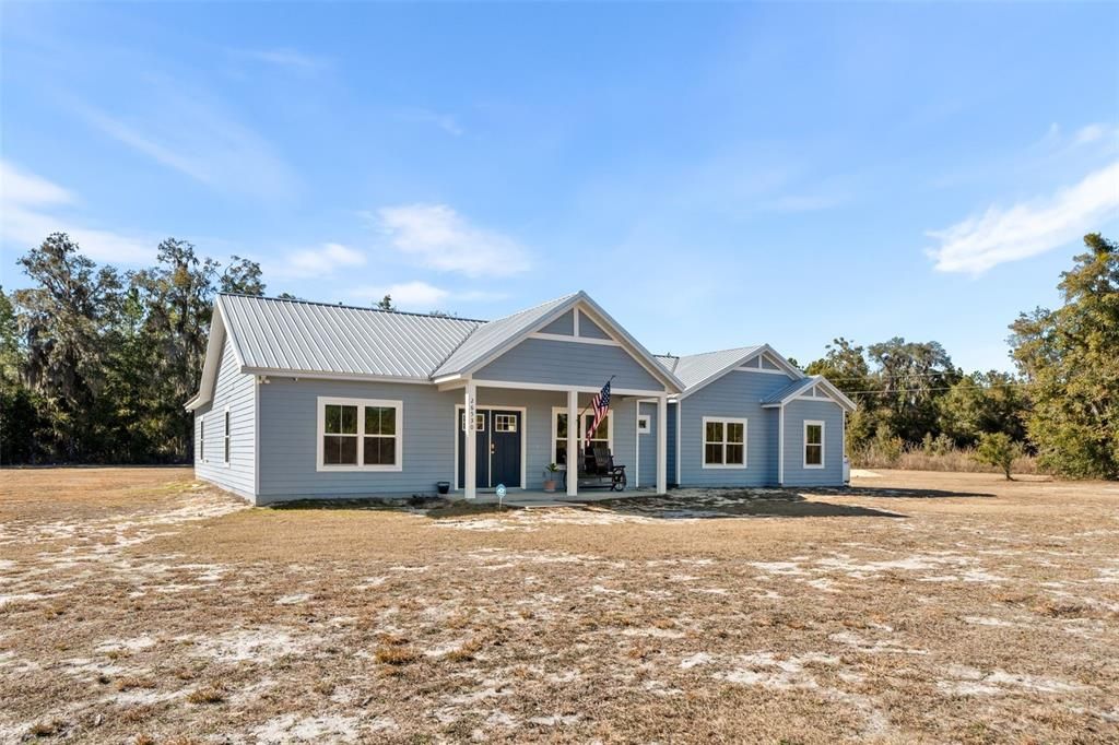 For Sale: $610,000 (4 beds, 2 baths, 2156 Square Feet)