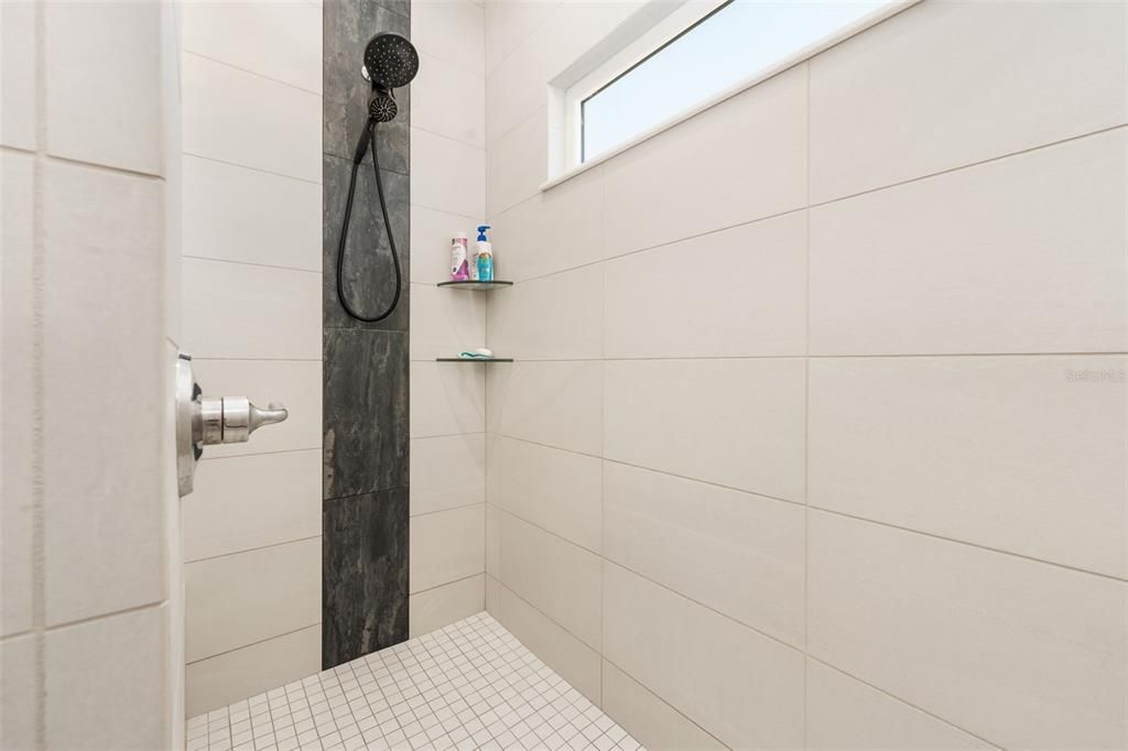 For Sale: $610,000 (4 beds, 2 baths, 2156 Square Feet)
