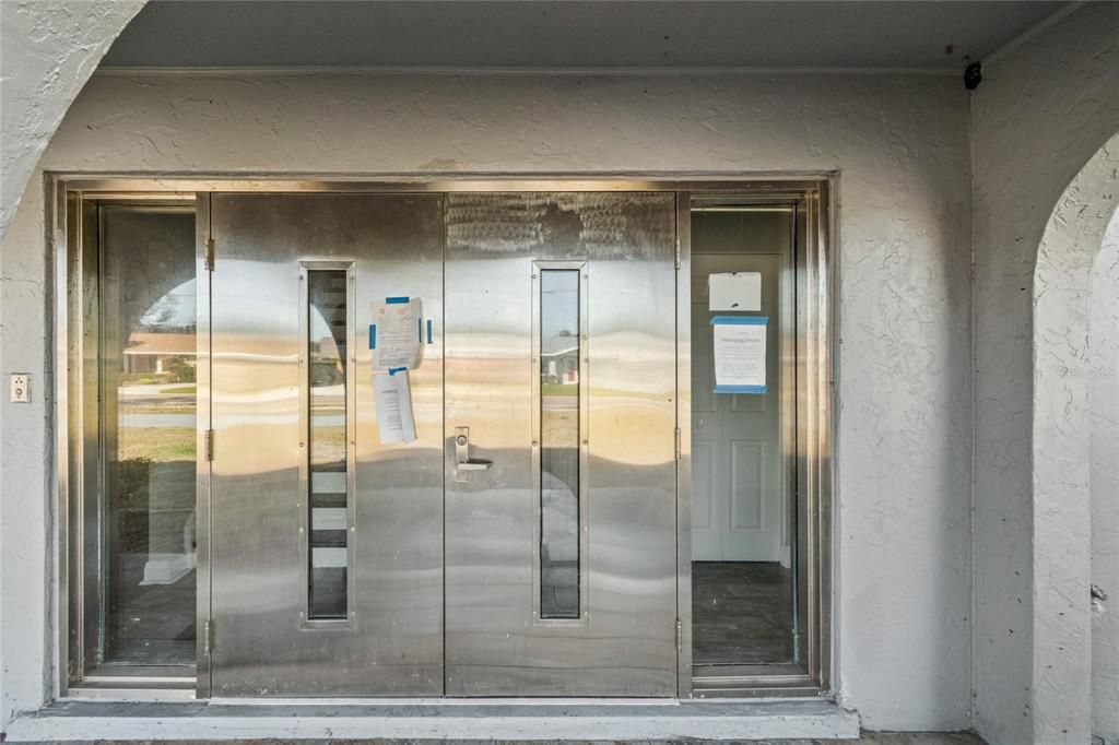 Activo con contrato: $599,900 (4 camas, 3 baños, 2430 Pies cuadrados)