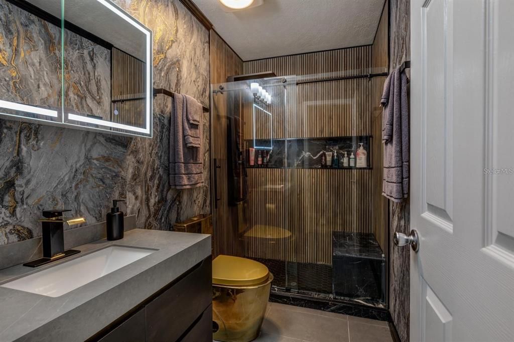На продажу: $599,000 (5 спален, 3 ванн, 2422 Квадратных фут)