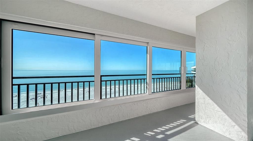 For Sale: $1,195,000 (2 beds, 2 baths, 1282 Square Feet)