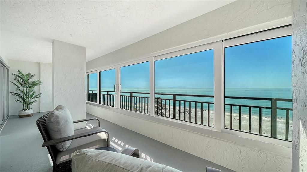 For Sale: $1,195,000 (2 beds, 2 baths, 1282 Square Feet)