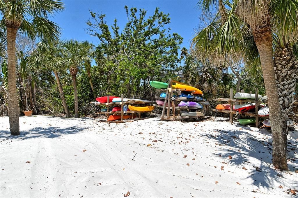 For Sale: $1,195,000 (2 beds, 2 baths, 1282 Square Feet)