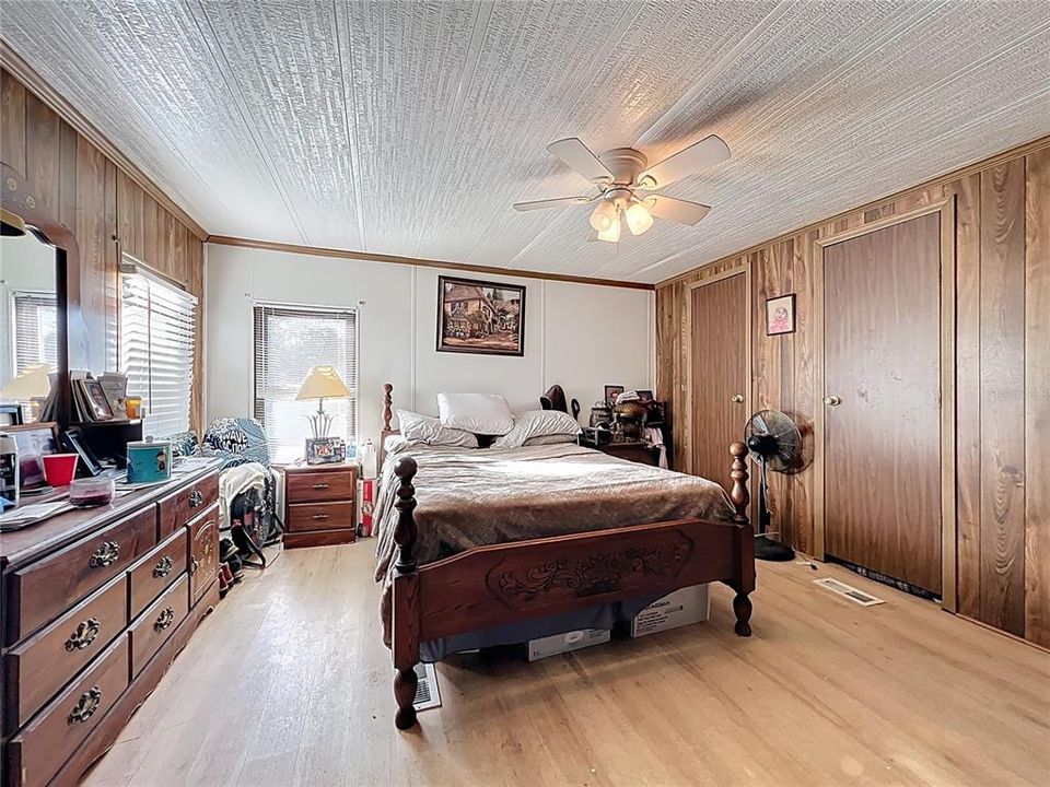 На продажу: $165,000 (3 спален, 2 ванн, 1680 Квадратных фут)