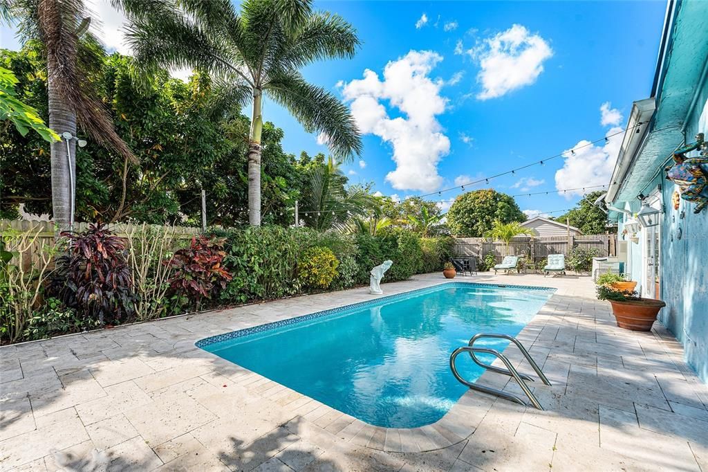 Activo con contrato: $540,000 (3 camas, 3 baños, 1588 Pies cuadrados)