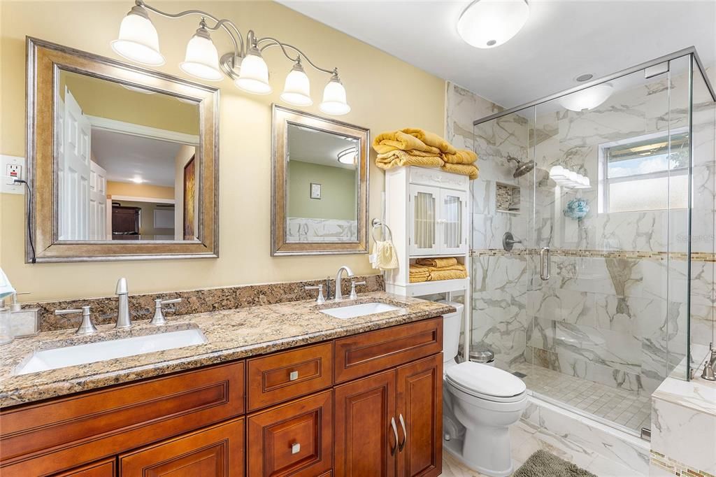 Activo con contrato: $540,000 (3 camas, 3 baños, 1588 Pies cuadrados)