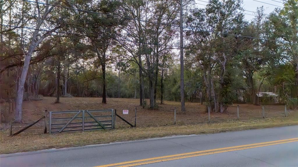 合同活跃: $39,900 (1.25 acres)