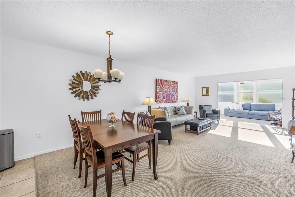 Active With Contract: $2,600 (2 beds, 2 baths, 1350 Square Feet)
