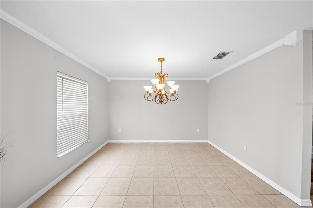 En Venta: $424,000 (4 camas, 2 baños, 2822 Pies cuadrados)