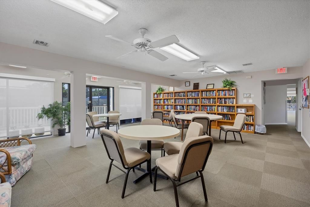 Activo con contrato: $649,900 (3 camas, 2 baños, 1741 Pies cuadrados)