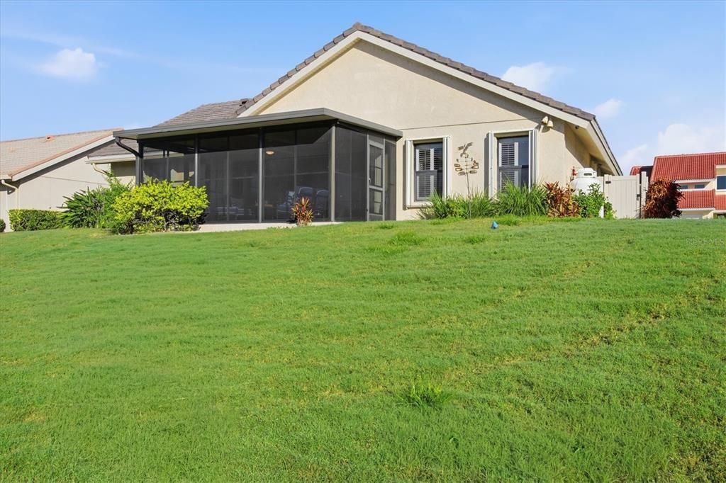 Activo con contrato: $649,900 (3 camas, 2 baños, 1741 Pies cuadrados)