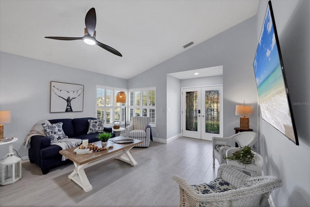 Activo con contrato: $649,900 (3 camas, 2 baños, 1741 Pies cuadrados)