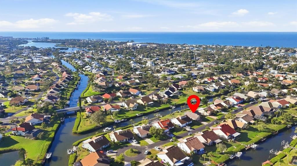 Activo con contrato: $649,900 (3 camas, 2 baños, 1741 Pies cuadrados)