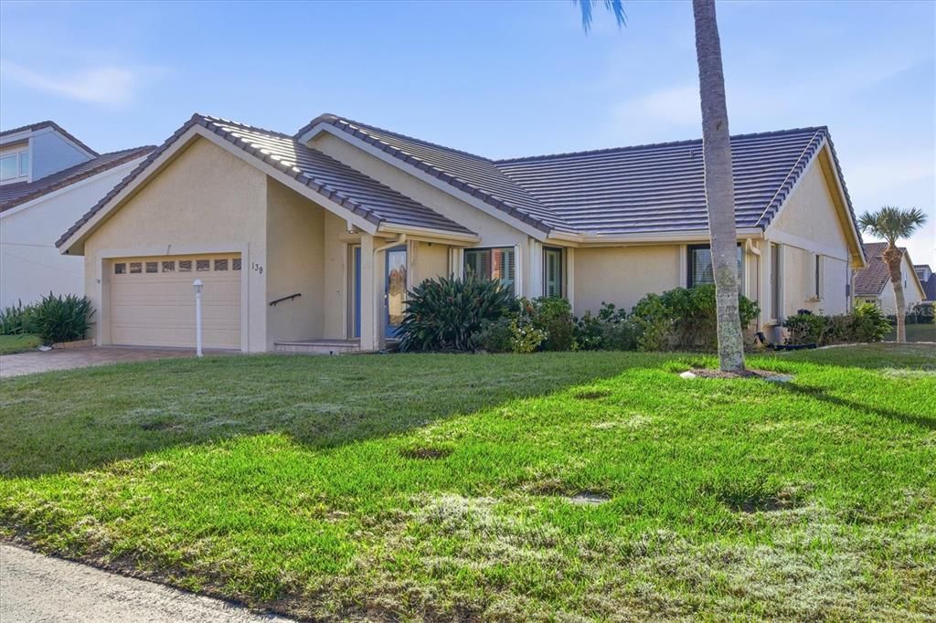 Activo con contrato: $649,900 (3 camas, 2 baños, 1741 Pies cuadrados)