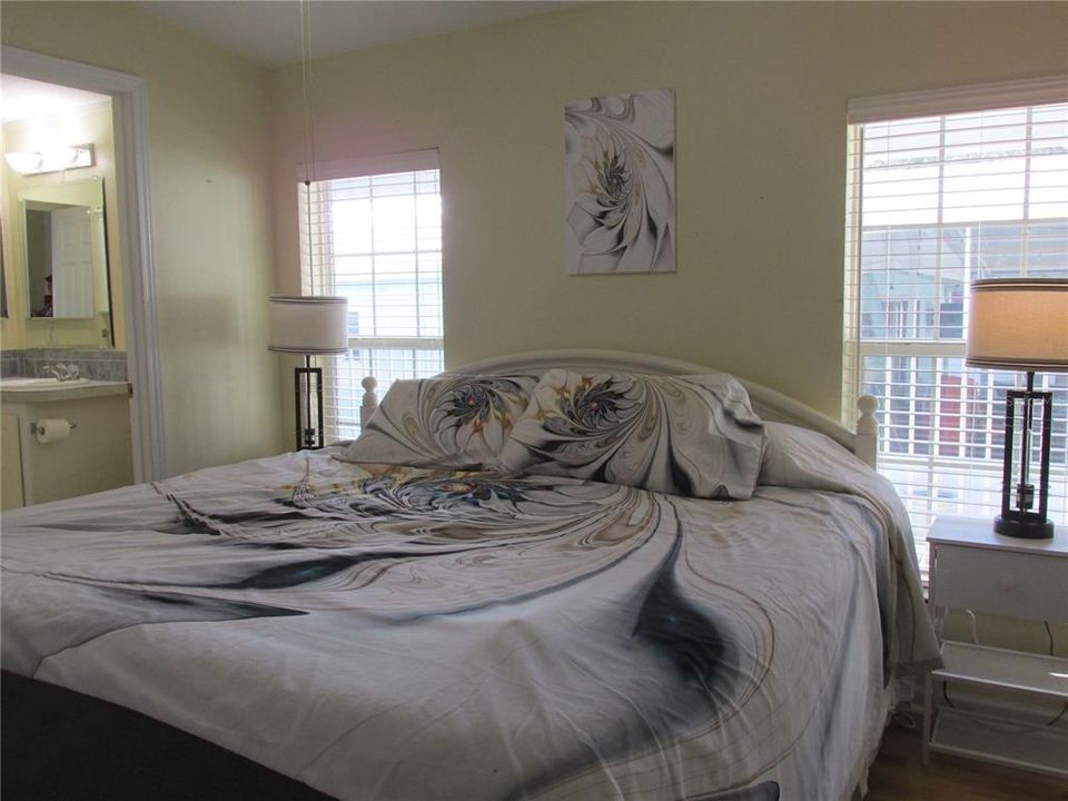 En Venta: $187,000 (2 camas, 2 baños, 1008 Pies cuadrados)