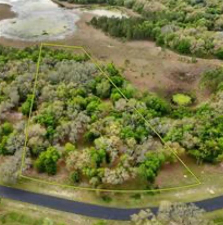 На продажу: $165,000 (2.62 acres)