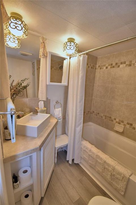 Activo con contrato: $123,000 (2 camas, 2 baños, 1204 Pies cuadrados)
