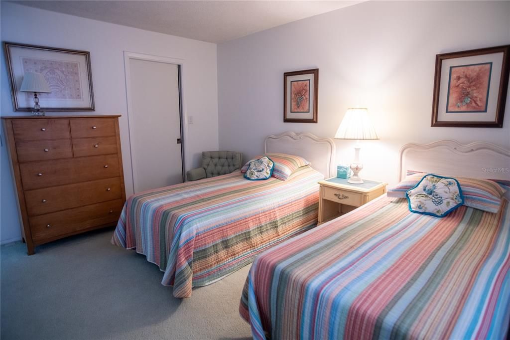 Activo con contrato: $155,000 (2 camas, 2 baños, 1545 Pies cuadrados)