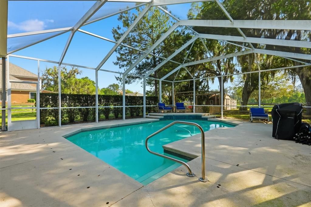 For Sale: $950,000 (3 beds, 2 baths, 2060 Square Feet)