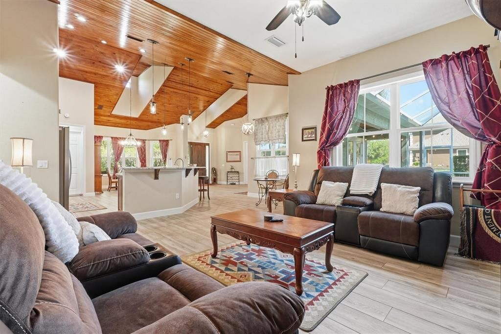 For Sale: $950,000 (3 beds, 2 baths, 2060 Square Feet)