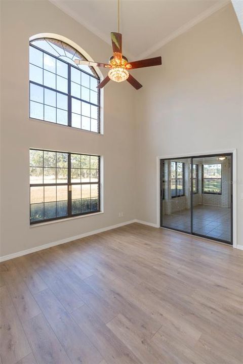 Active With Contract: $2,400 (3 beds, 3 baths, 2260 Square Feet)