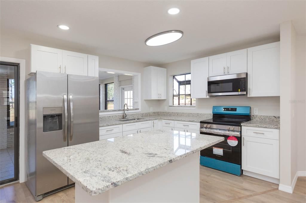 Active With Contract: $2,400 (3 beds, 3 baths, 2260 Square Feet)