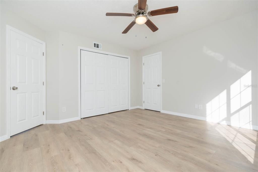 Active With Contract: $2,400 (3 beds, 3 baths, 2260 Square Feet)
