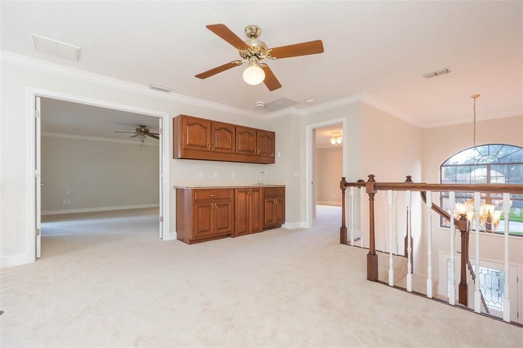 Active With Contract: $2,400 (3 beds, 3 baths, 2260 Square Feet)