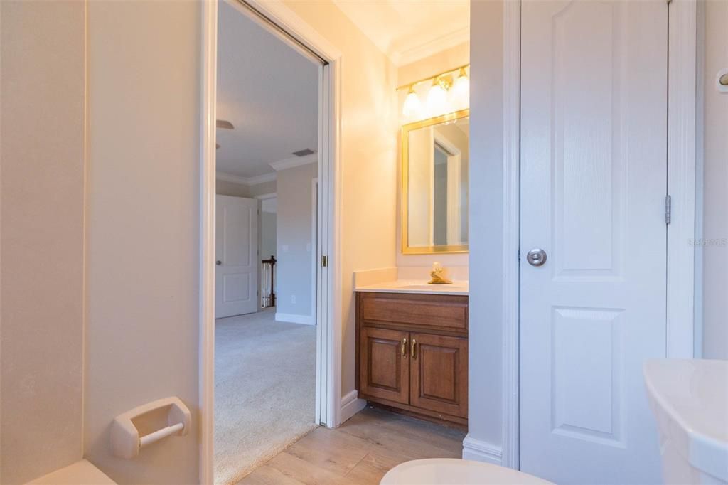 Active With Contract: $2,400 (3 beds, 3 baths, 2260 Square Feet)