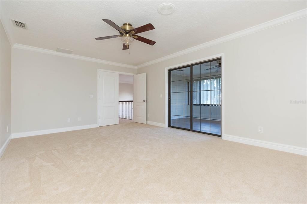Active With Contract: $2,400 (3 beds, 3 baths, 2260 Square Feet)